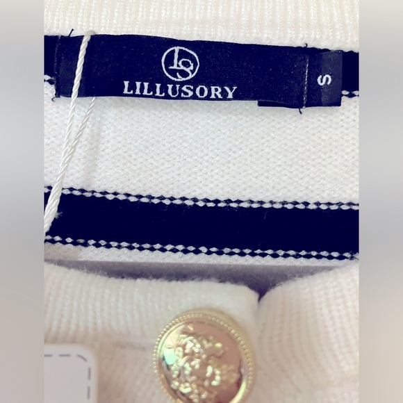 Striped Black and White Knit Cardigan w/ Gold Buttons- Size Small - Picture 5 of 6